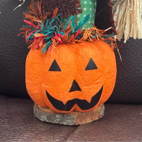 Scarecrow Witch on Jack o’ Lantern - Vintage Hand Crafted Straw Figurine READ - Picture 4 of 9